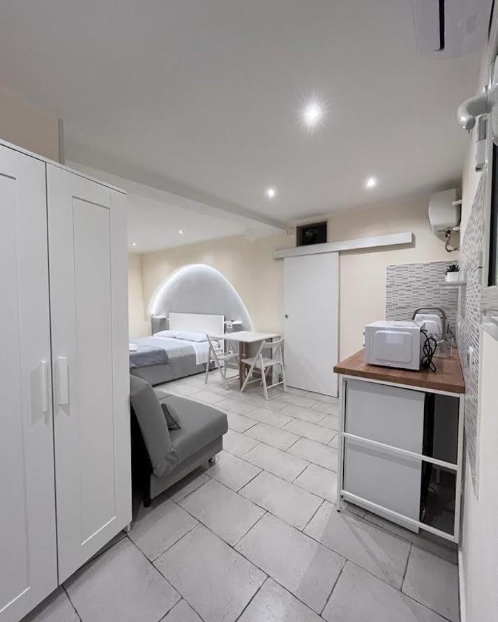 Ferienwohnung Al Rifugio Di Rosmy Bari Exterior foto